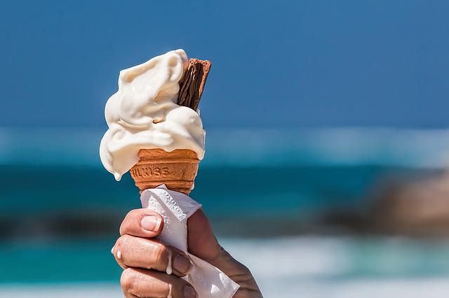 ice-cream-g8aa227e4d_640
